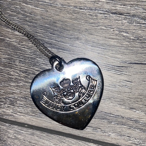 Juicy Couture Necklace and box born in the glamorous USA - Picture 5 of 11